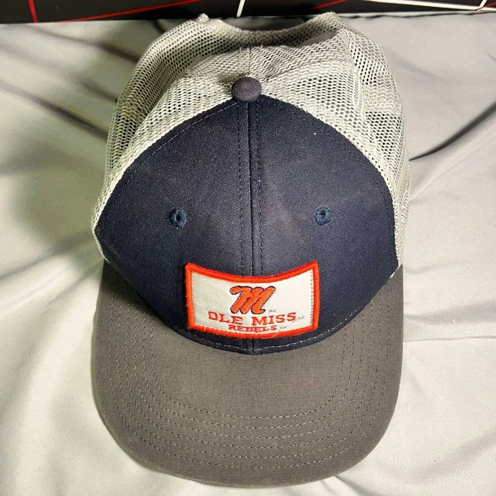 NCAA Ole‎ Miss Rebels SnapBack Trucker Hat - Adjustable